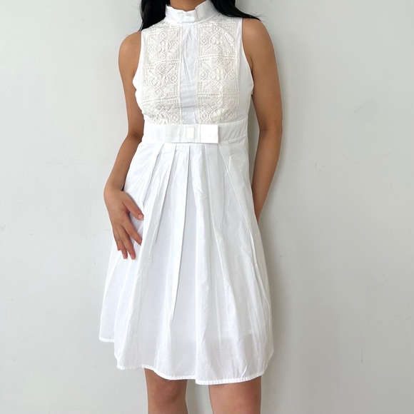BNWT Celyn B. High Collar Sleeveless White Pleated Mini Dress - X-Small/Small - Picture 4 of 4